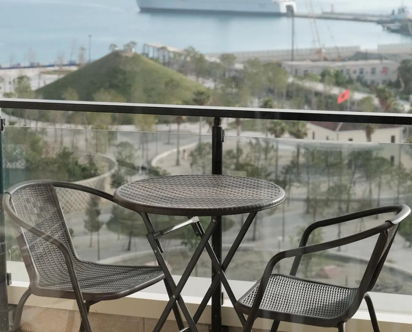 City Seaview Apartment By Vlora Office
